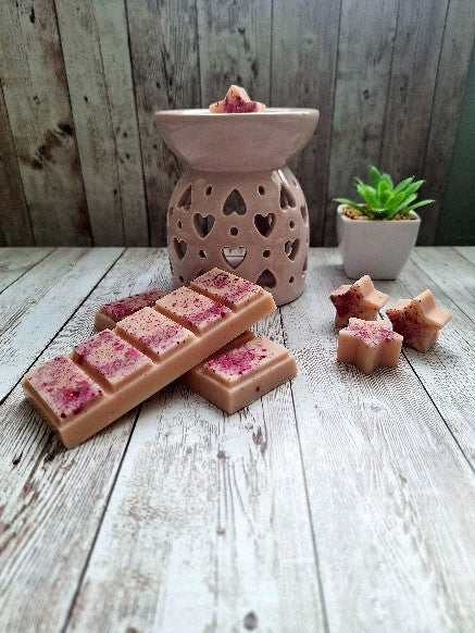 Berry Crumble highly scented soy wax melts | Vegan | Eco-Friendly | Cruelty free | Plastic free packaging | Highly fragranced | Eco soy wax