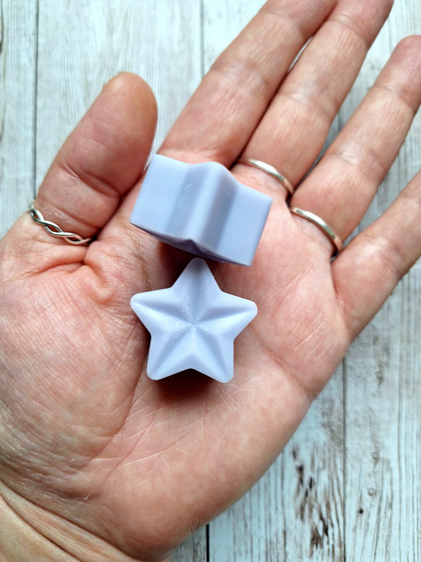 Clary Sage highly scented soy wax melts | Vegan | Eco-Friendly | Cruelty free | Plastic free packaging | Highly fragranced | Eco soy wax