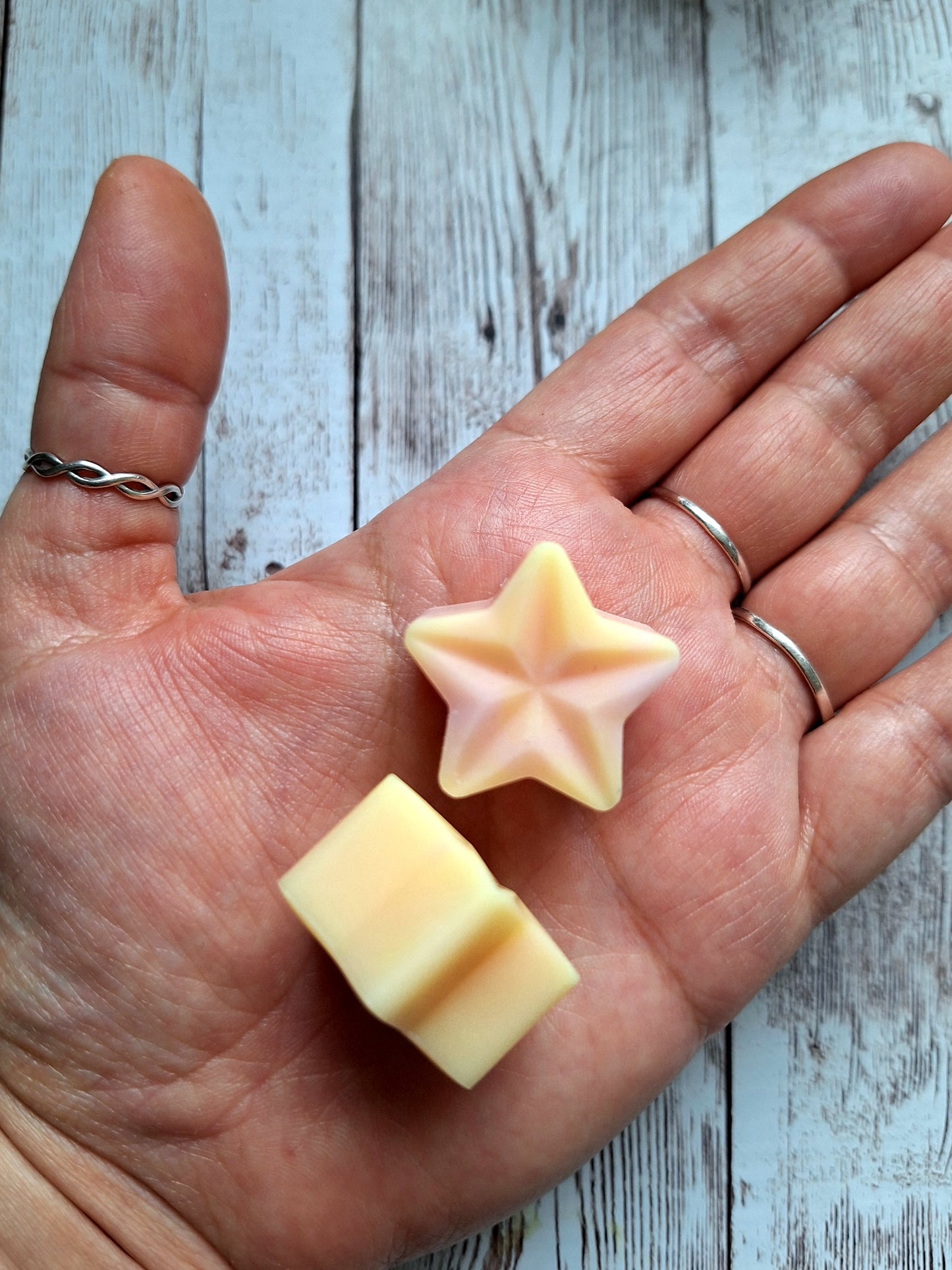 Rhubarb & Custard highly scented soy wax melts | Vegan | Eco-Friendly | Cruelty free | Plastic free packaging | Highly fragranced | Eco wax