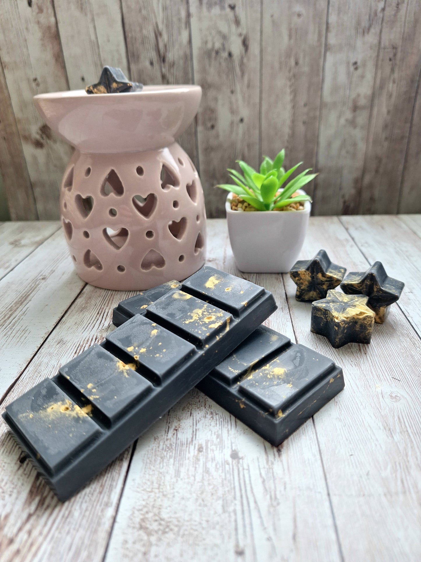 Black Orchid highly scented soy wax melts | Vegan | Eco-Friendly | Cruelty free | Plastic free packaging | Highly fragranced | Eco soy
