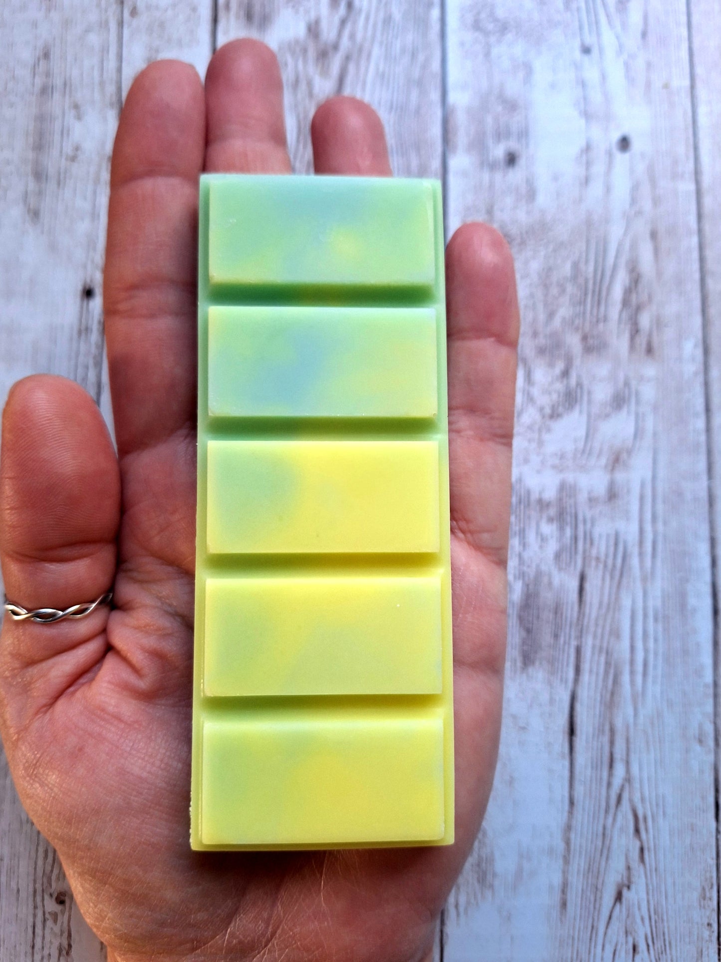 Spring Clean highly scented soy wax melts | Vegan | Eco-Friendly | Cruelty free | Plastic free packaging | Highly fragranced | Eco soy wax