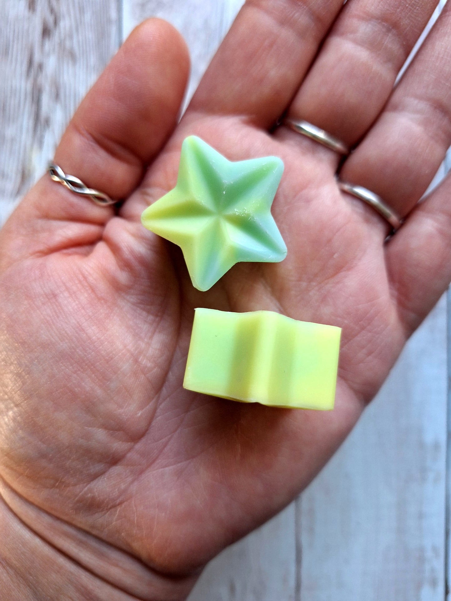 Spring Clean highly scented soy wax melts | Vegan | Eco-Friendly | Cruelty free | Plastic free packaging | Highly fragranced | Eco soy wax