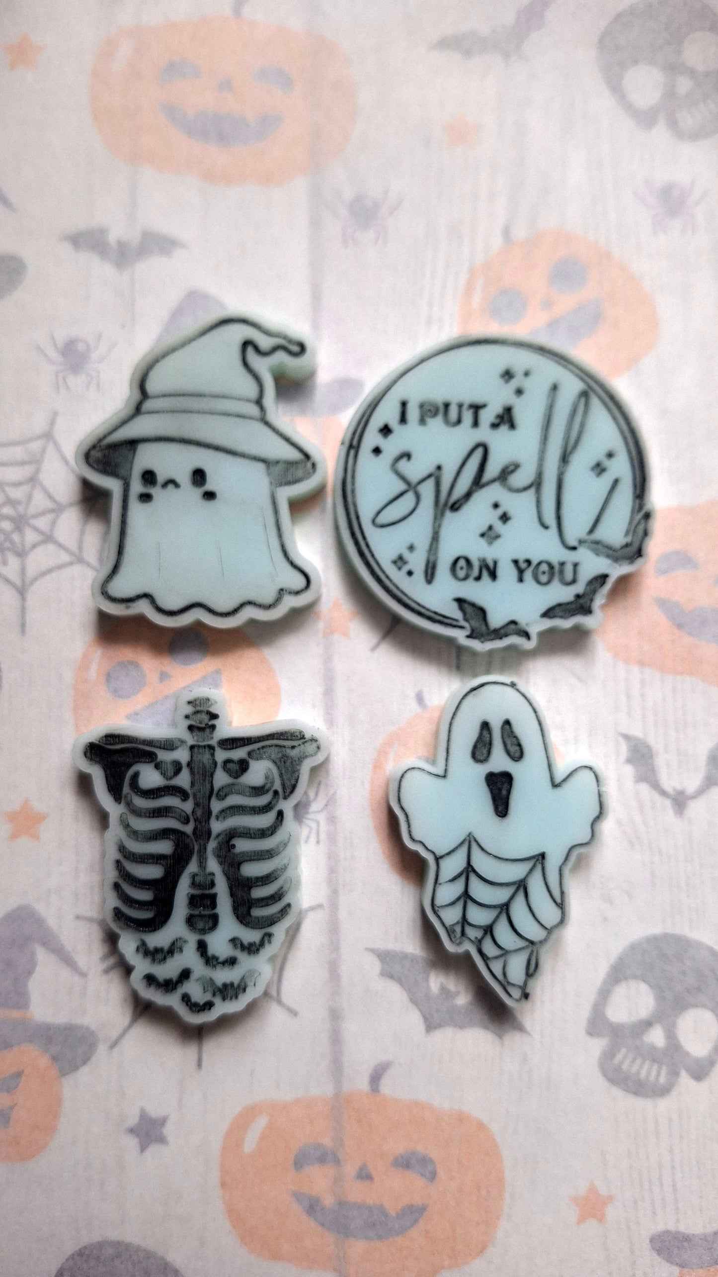 Halloween character soy wax melts | Glow in the Dark melts | Cute wax melts | Spooky season home fragrance