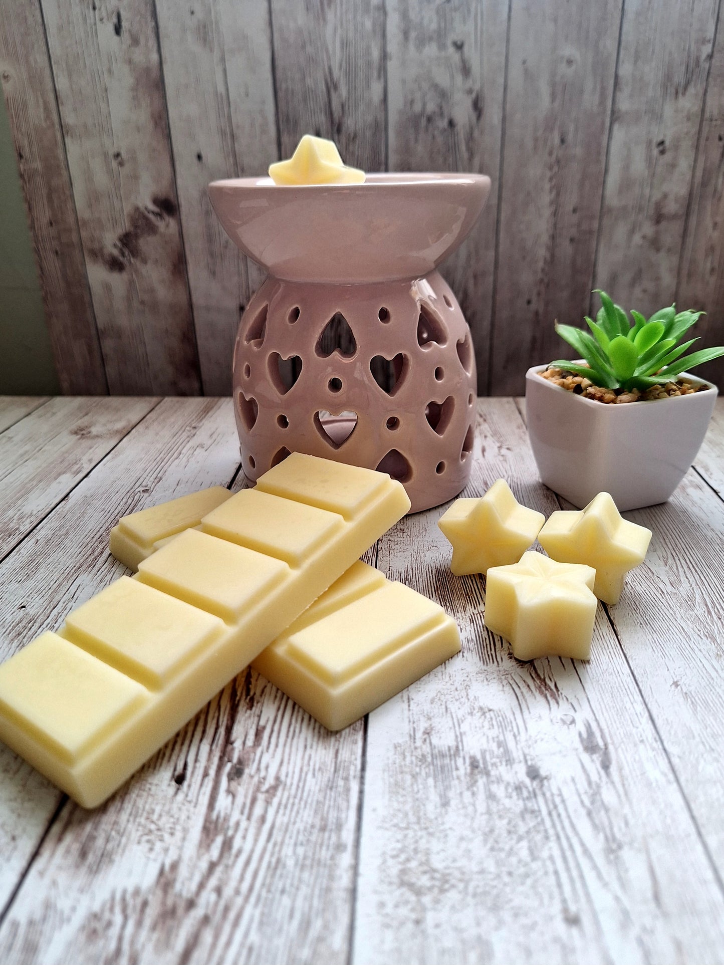 Pandora's Box highly scented soy wax melts | Vegan | Eco-Friendly | Cruelty free | Plastic free packaging | Highly fragranced | Eco soy wax