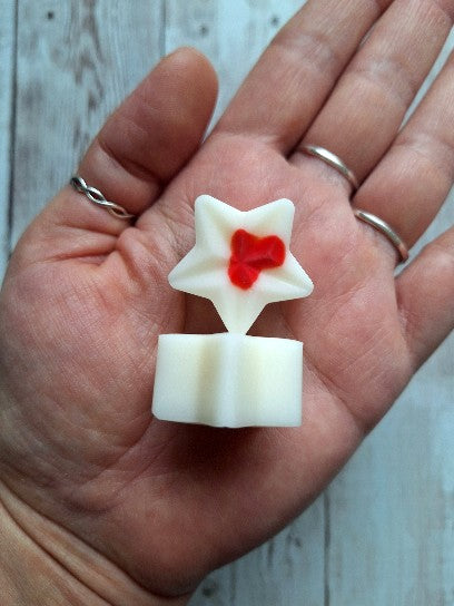 Bakewell Tart highly scented soy wax melts | Vegan | Eco-Friendly | Cruelty free | Plastic free packaging | Highly fragranced | Eco soy wax