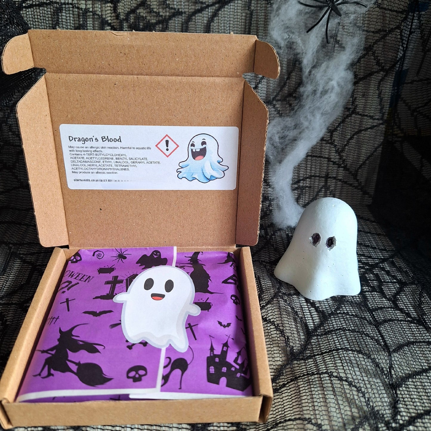 Halloween soy wax melts | Glow in the dark wax melts | Supernatural melts | Vegan | Eco-Friendly | Cruelty-free | Plastic-free packaging