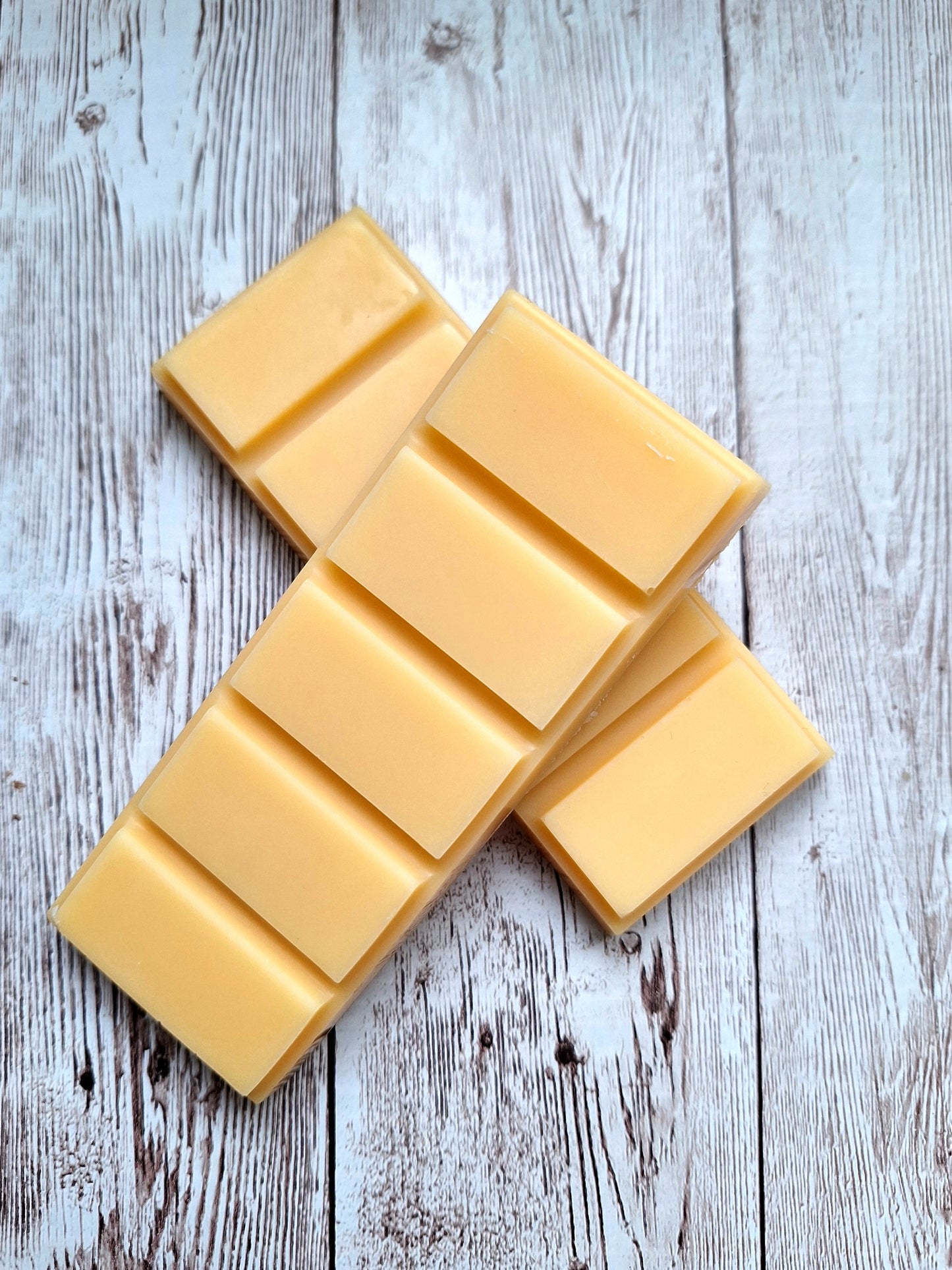 Fab Mango highly scented soy wax melts | Vegan | Eco-Friendly | Cruelty free | Plastic free packaging | Highly fragranced | Eco soy wax