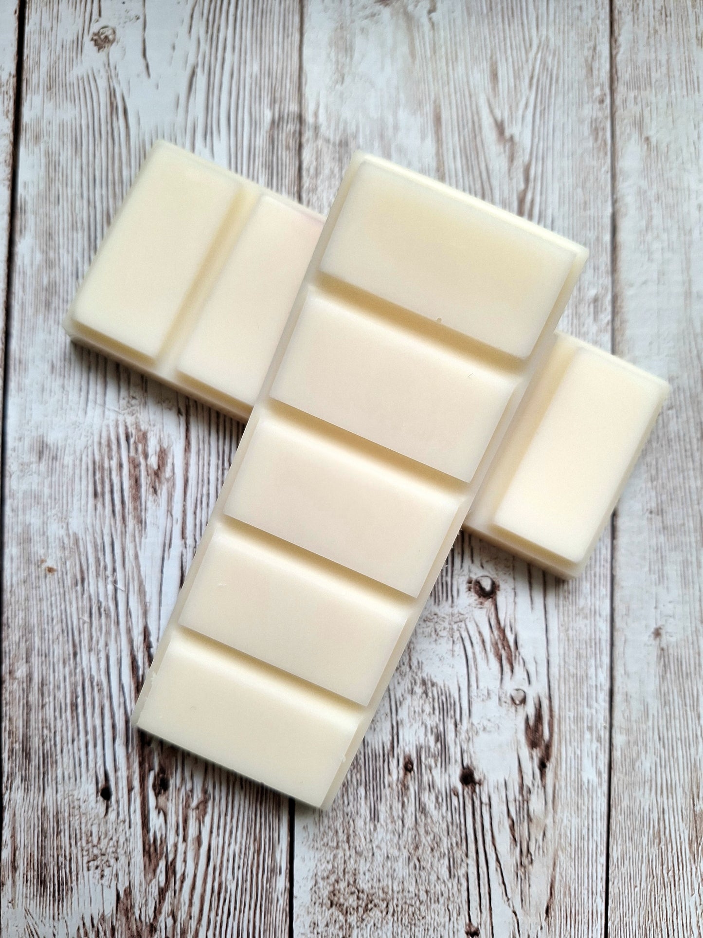 Calm & Gentle highly scented soy wax melts | Vegan | Eco-Friendly | Cruelty free | Plastic free packaging | Highly fragranced | Eco soy wax