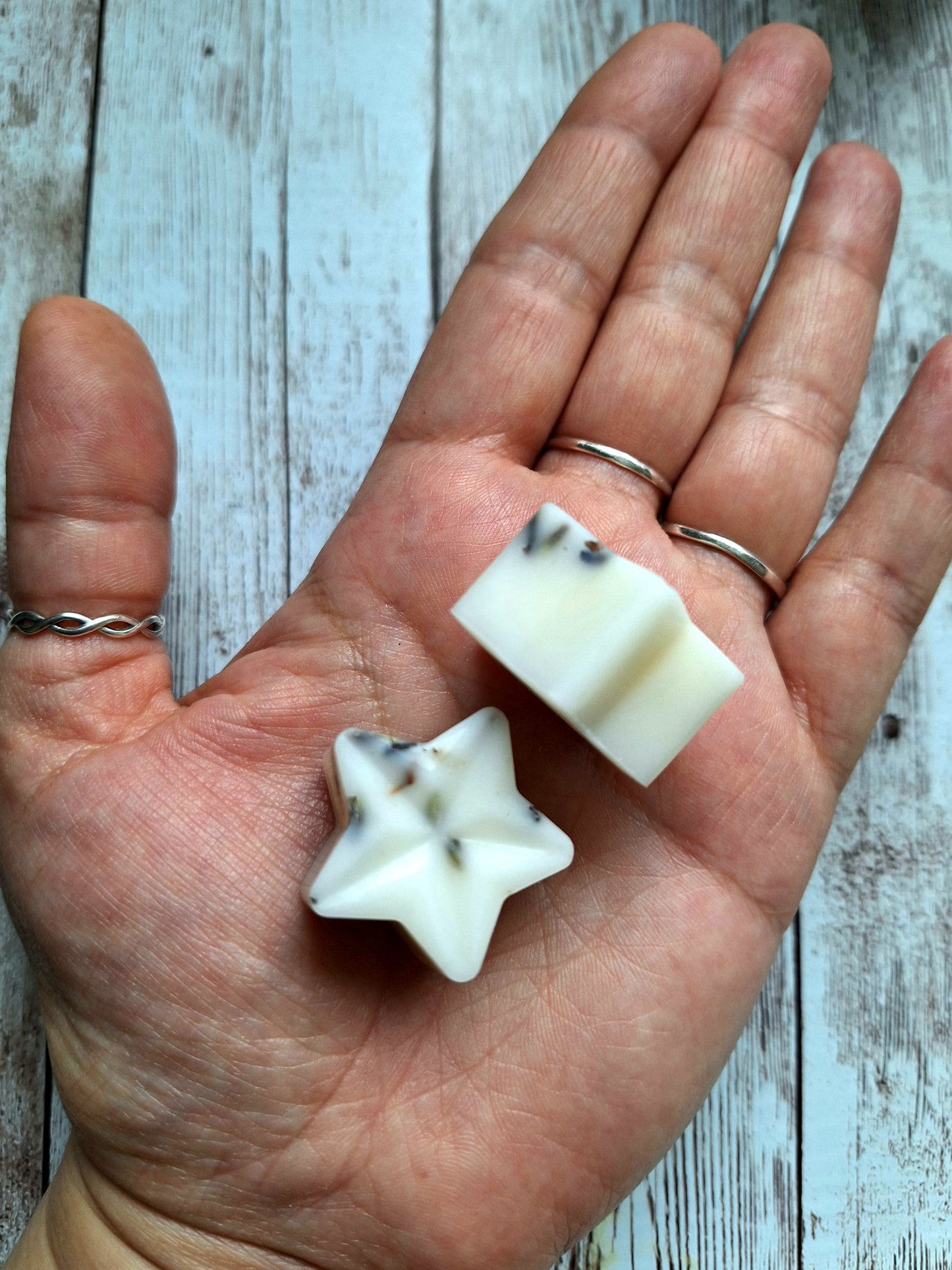 Lavender highly scented soy wax melts | Botanical melts | Vegan | Eco-Friendly | Cruelty free | Plastic free packaging | Highly fragranced