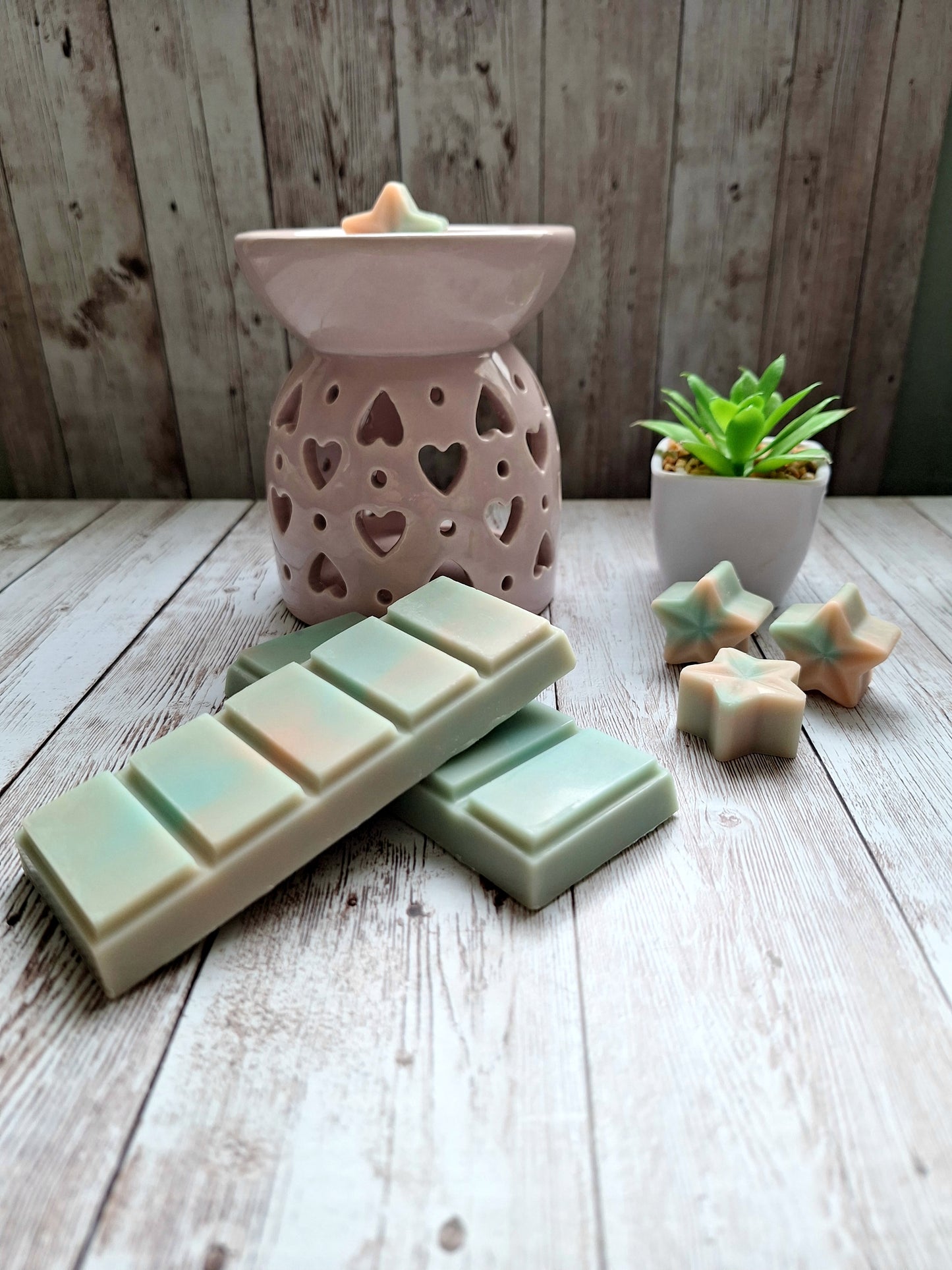 Lime, Basil & Mandarin highly scented soy wax melts | Vegan | Eco-Friendly | Cruelty free | Plastic free packaging