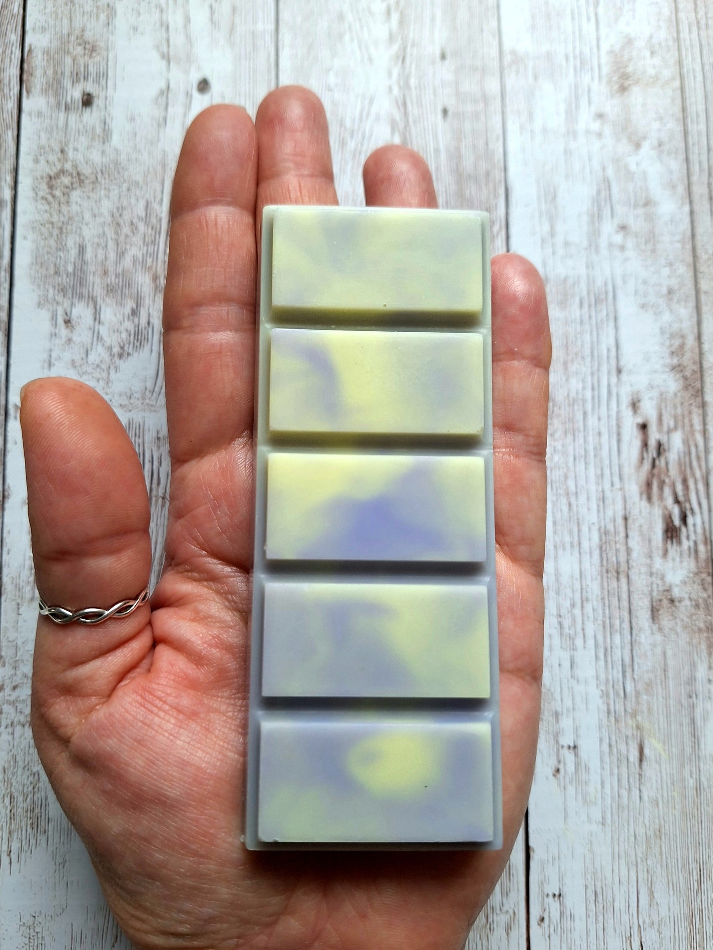 Lemon Lavender highly scented soy wax melts | Vegan | Eco-Friendly | Cruelty free | Plastic free packaging | Highly fragranced | Eco soy wax