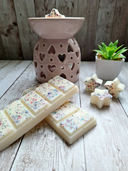 Fab Rainbow Drops highly scented soy wax melts | Vegan | Eco-Friendly | Cruelty free | Plastic free packaging | Highly fragranced | Eco soy