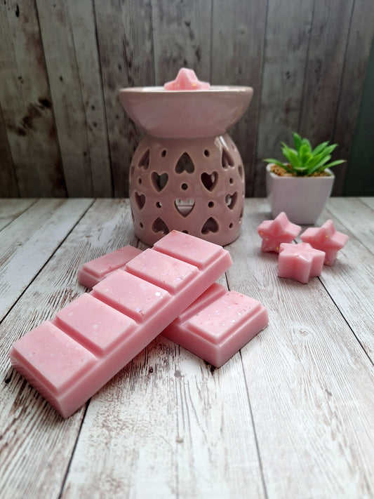 Pink Tulips & White Jasmine highly scented soy wax melts | Vegan | Eco-Friendly | Cruelty free | Plastic free packaging | Highly fragranced