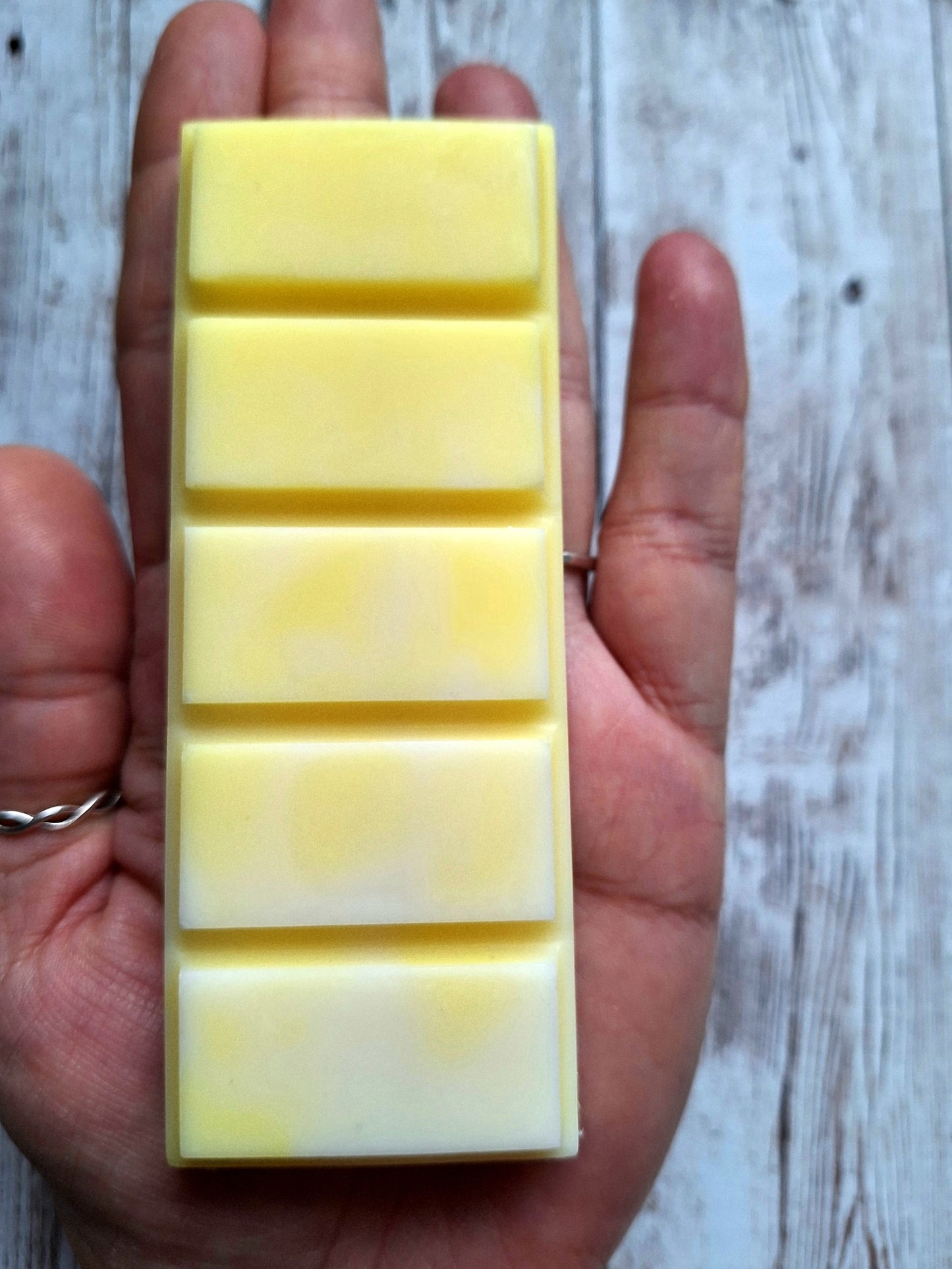 White Chocolate & Passionfruit Truffle highly scented soy wax melts | Vegan | Eco-Friendly | Cruelty free | Plastic free | Highly fragranced