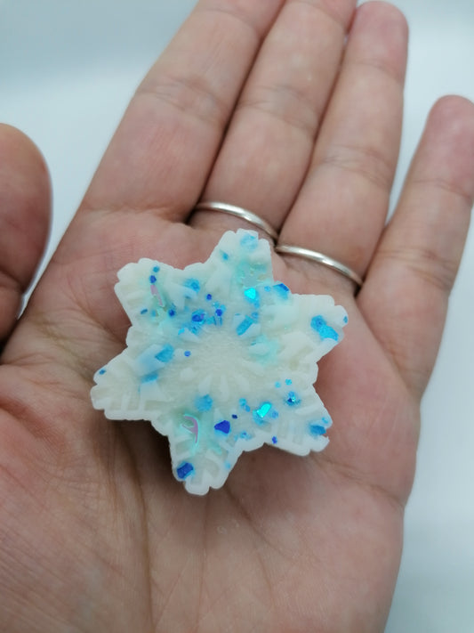 Christmas Snowflakes soy wax melts | Festive scented wax melts | Secret Santa gift | Stocking filler | Highly fragranced | Eco Friendly