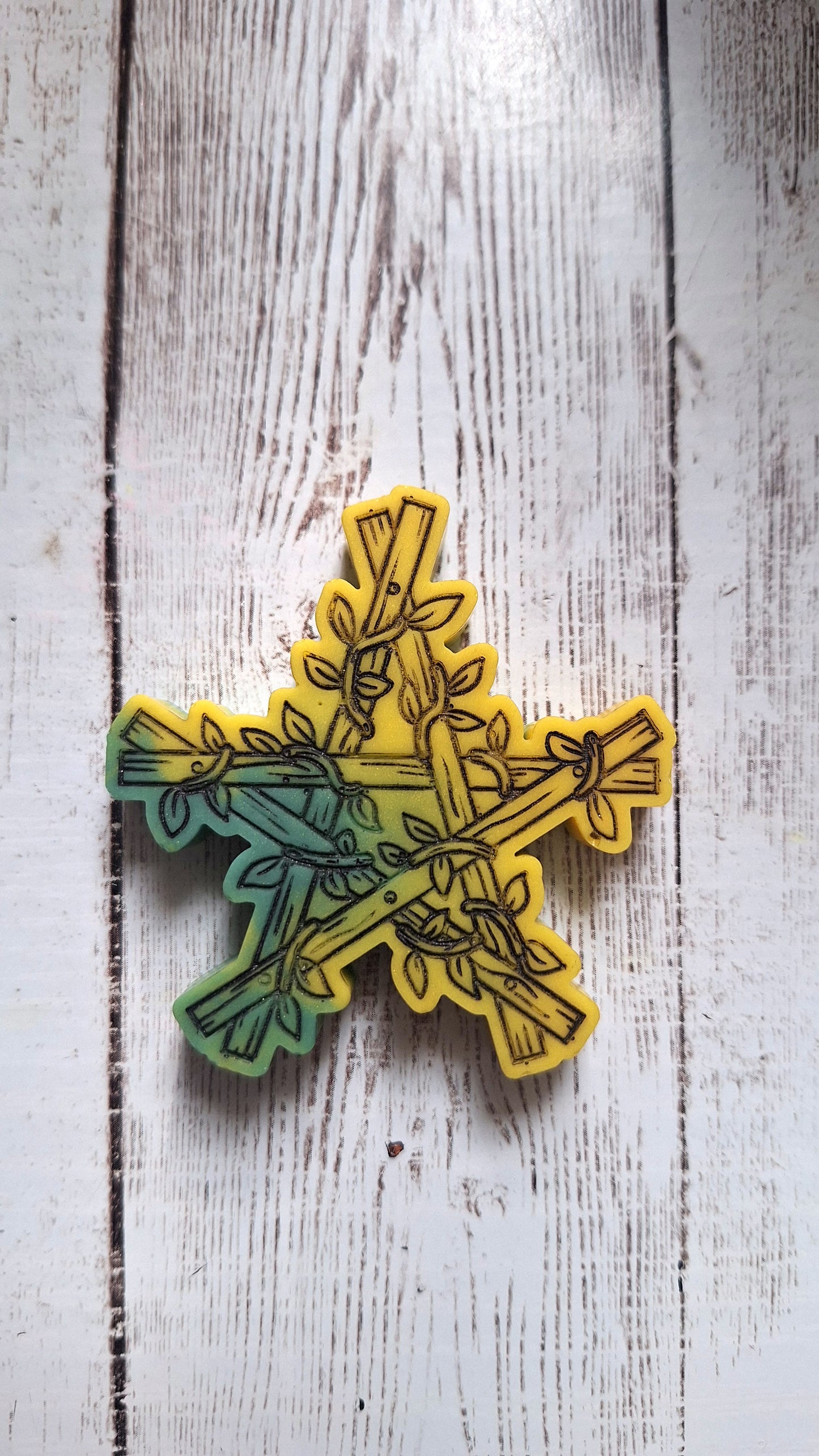 Wicker Pentagram Highly Scented Soy Wax Melt | Vegan | Eco-Friendly | Cruelty-Free | Recyclable Packaging | Highly Fragranced | Eco Soy Wax