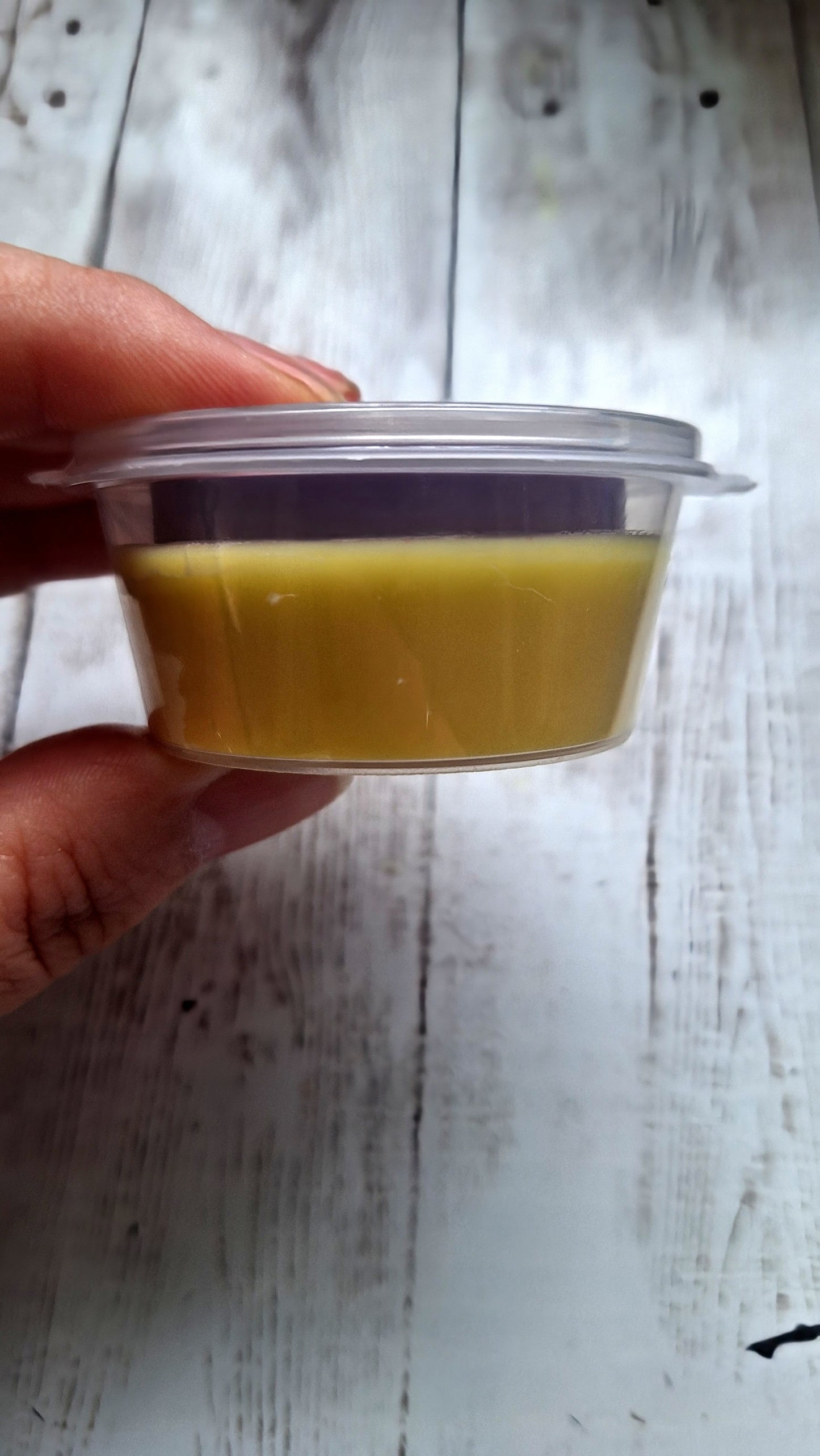 Amber Silk Highly Scented Soy Wax Melt Pretty Pots | Vegan | Eco-Friendly | Cruelty-Free | Recyclable Packaging | Highly Fragranced | Eco Soy Wax