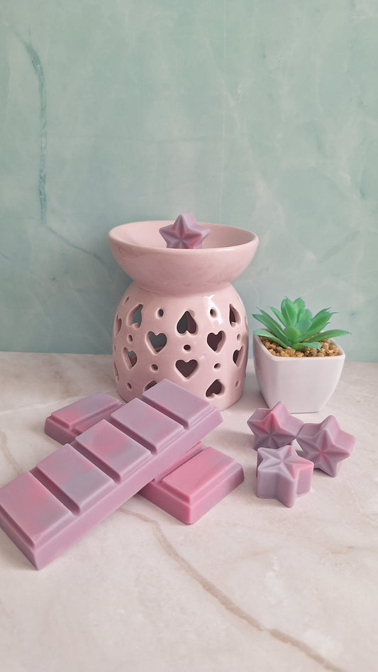 Rose & Blueberry highly scented soy wax melts | Vegan | Eco-Friendly | Cruelty free | Plastic free packaging | Highly fragranced | Eco Soy wax