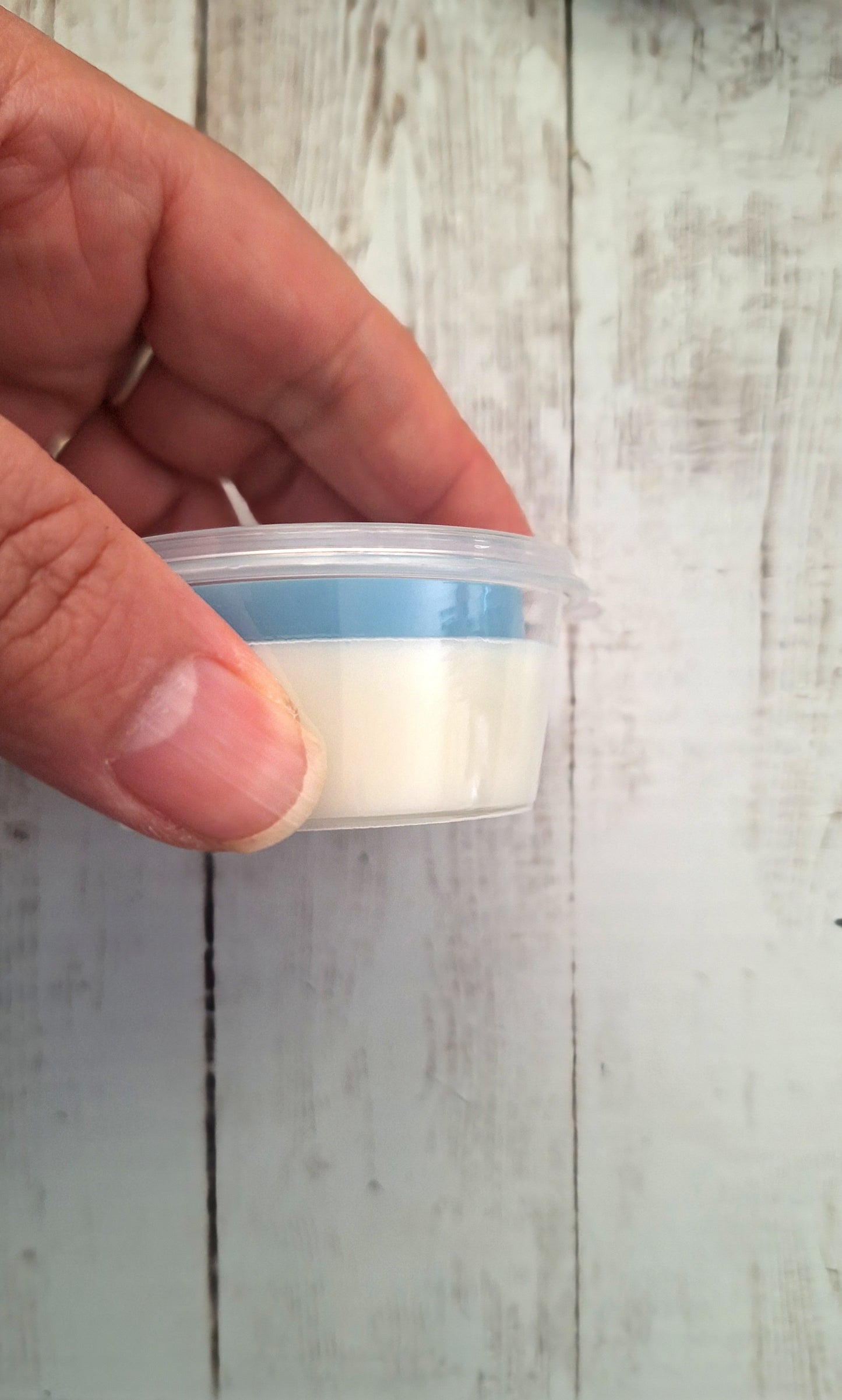 French Soap Highly Scented Soy Wax Melt Pretty Pots | Vegan | Eco-Friendly | Cruelty-Free | Recyclable Packaging | Highly Fragranced | Eco Soy Wax
