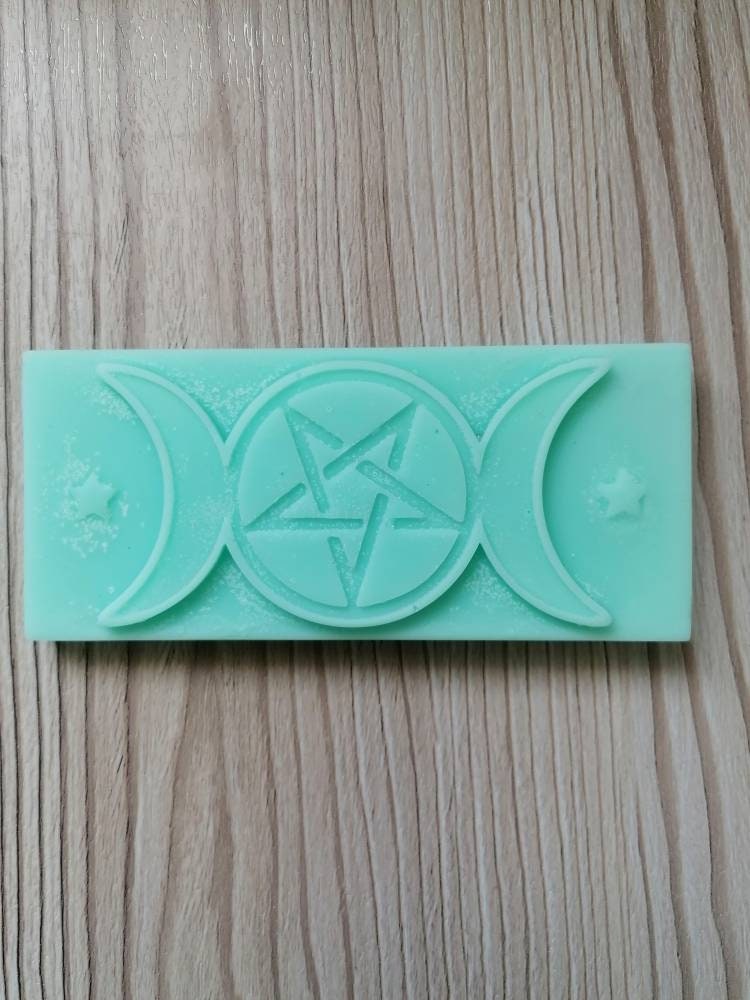 Triple Moon soy wax melt snap bar | Vegan | Eco-Friendly | Cruelty free | Plastic free packaging | Highly fragranced | Eco soy wax