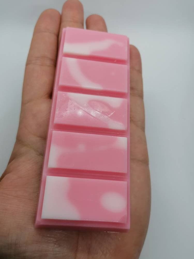 Raspberry Ripple highly scented soy wax melts | Vegan | Eco-Friendly | Cruelty free | Plastic free packaging | Highly fragranced | Eco soy