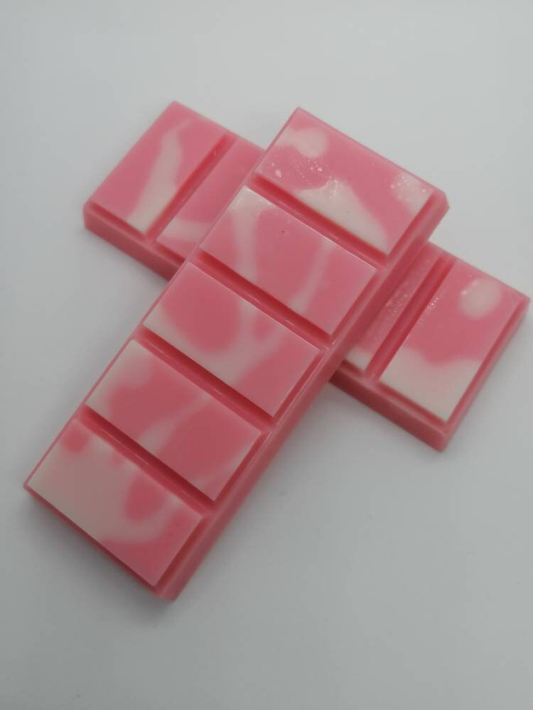 Raspberry Ripple highly scented soy wax melts | Vegan | Eco-Friendly | Cruelty free | Plastic free packaging | Highly fragranced | Eco soy